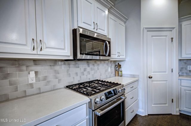 300 Buckhead Drive, Madison, MS 39110