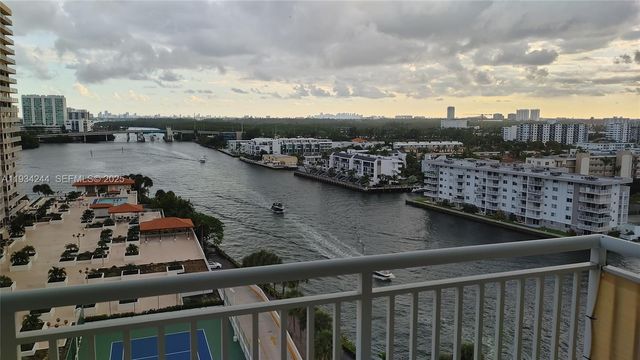 301 174th St 1405, Sunny Isles Beach, FL 33160