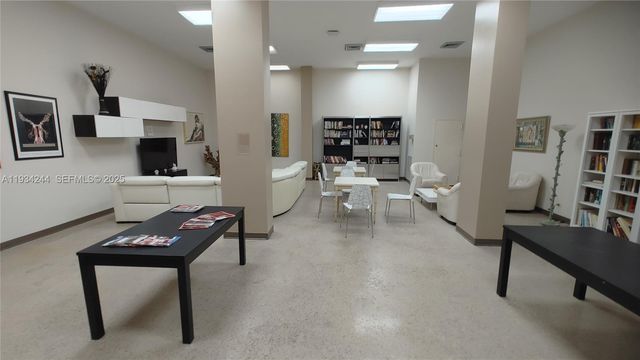 301 174th St 1405, Sunny Isles Beach, FL 33160