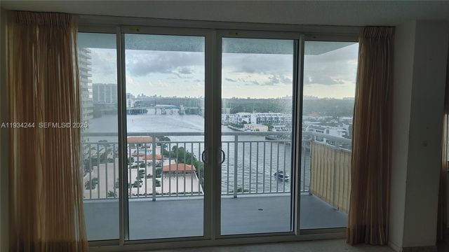 301 174th St 1405, Sunny Isles Beach, FL 33160