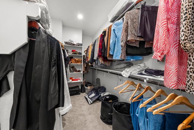 204 Bluff Creek LN, Georgetown, TX 78628