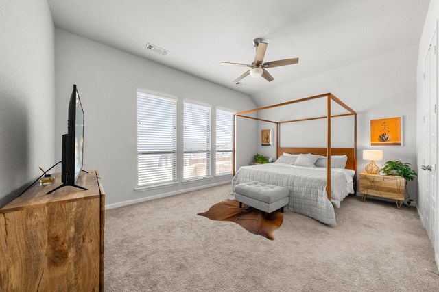 204 Bluff Creek LN, Georgetown, TX 78628