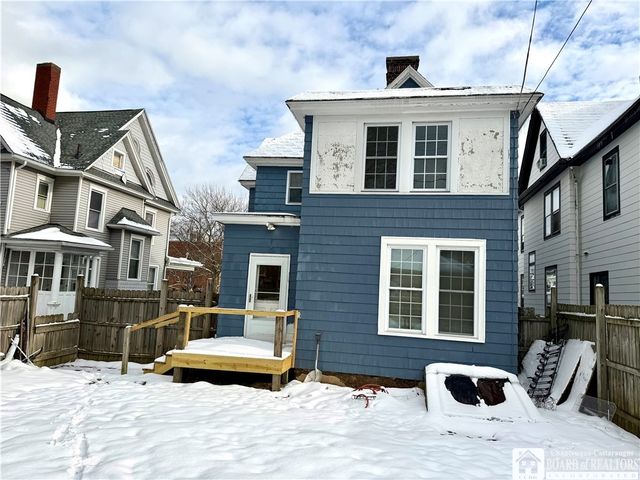 425 Washington Avenue, Dunkirk, NY 14048