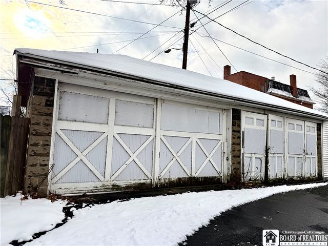425 Washington Avenue, Dunkirk, NY 14048