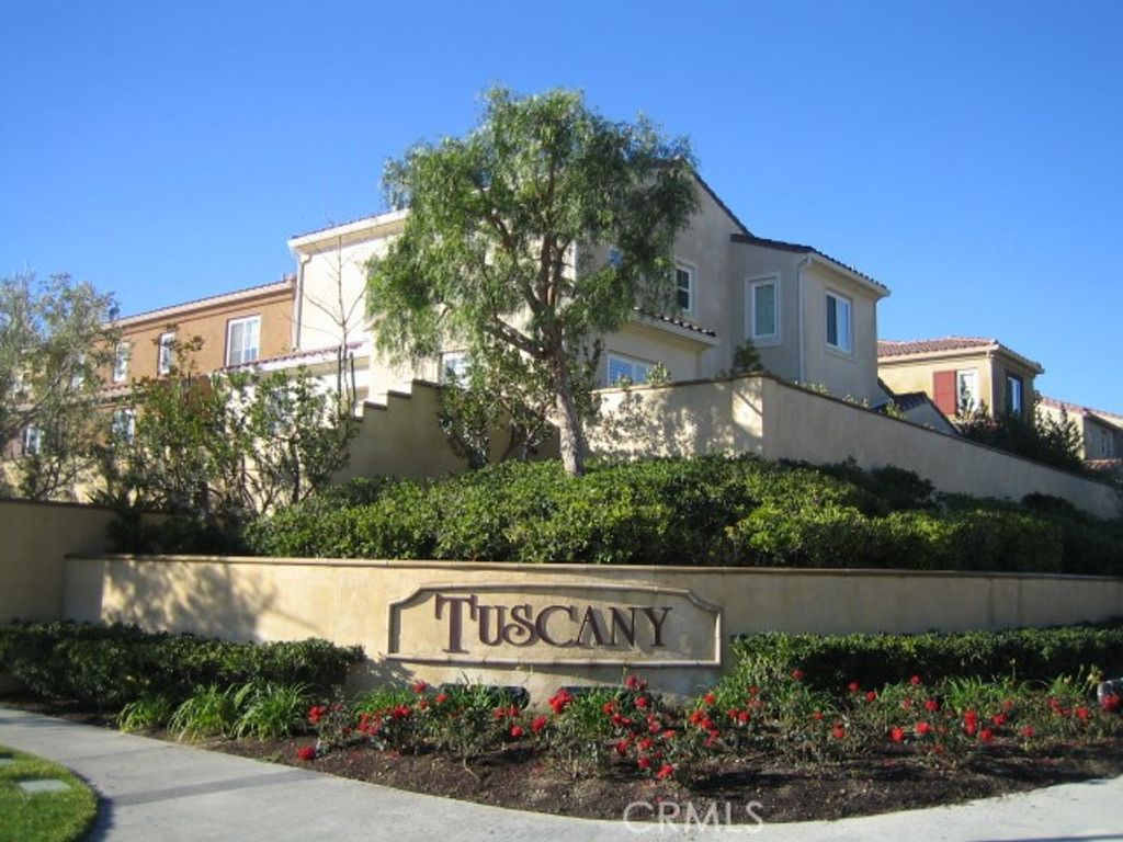 20013 Livorno, Porter Ranch, CA 91326