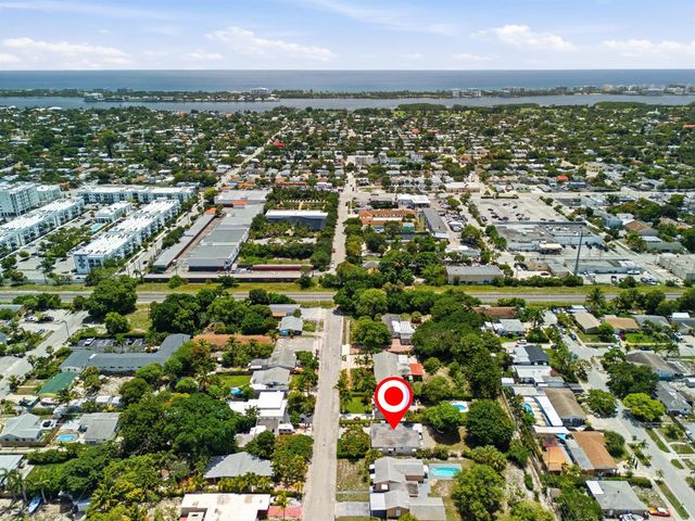 1225 15th Avenue N, Lake Worth Beach, FL 33460
