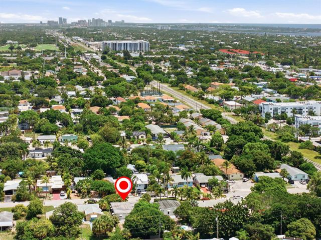 1225 15th Avenue N, Lake Worth Beach, FL 33460