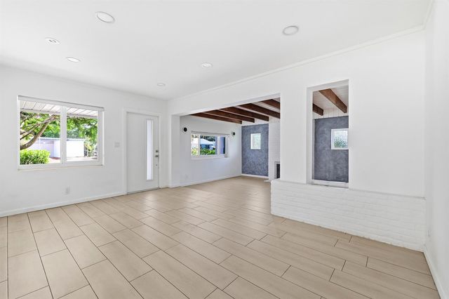 1225 15th Avenue N, Lake Worth Beach, FL 33460