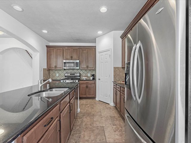 25553 Oakhurst Forest Drive, Porter, TX 77365