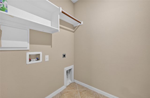1049 Chickasaw Drive, Carrollton, TX 75010