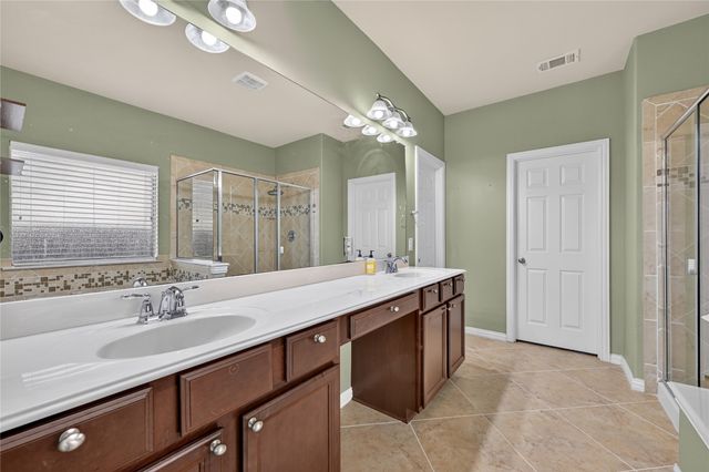 1049 Chickasaw Drive, Carrollton, TX 75010