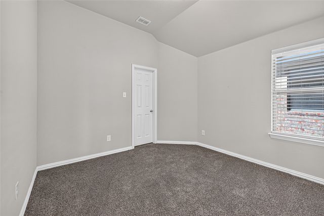 1049 Chickasaw Drive, Carrollton, TX 75010