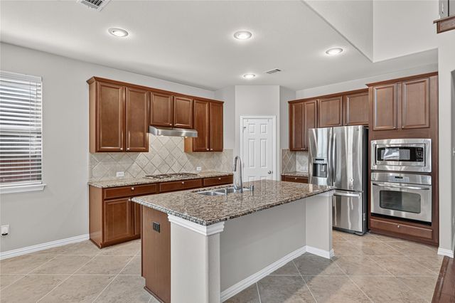 1049 Chickasaw Drive, Carrollton, TX 75010