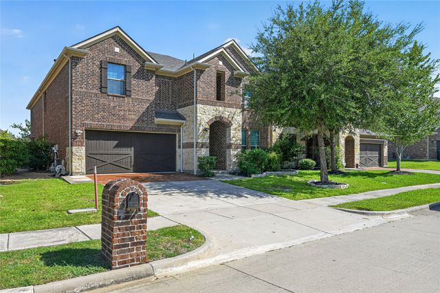 1049 Chickasaw Drive, Carrollton, TX 75010