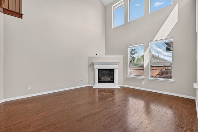 1049 Chickasaw Drive, Carrollton, TX 75010