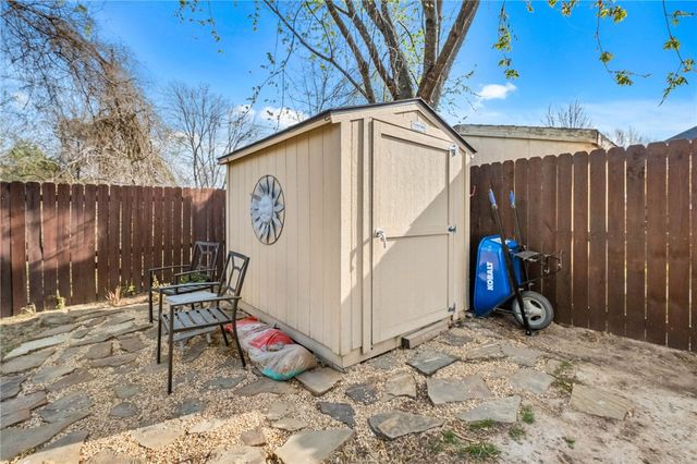 4103 W Easy Street, Rogers, AR 72756