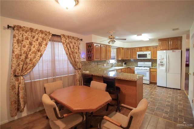 1035 La Costa Drive, Alamo, TX 78516