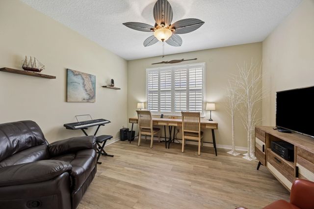 789 El Vergel Ln, St Augustine, FL 32080