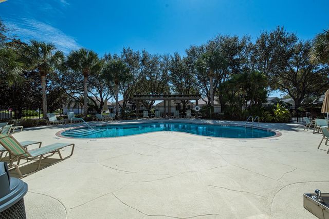 789 El Vergel Ln, St Augustine, FL 32080