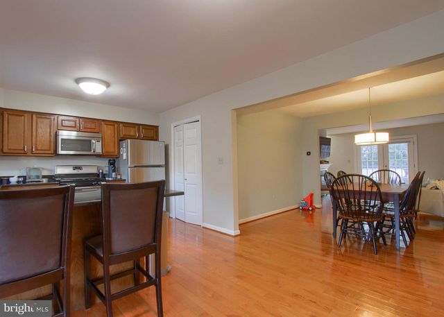 606 SHOWERS ST, Harrisburg, PA 17104