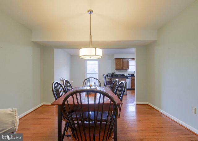 606 SHOWERS ST, Harrisburg, PA 17104