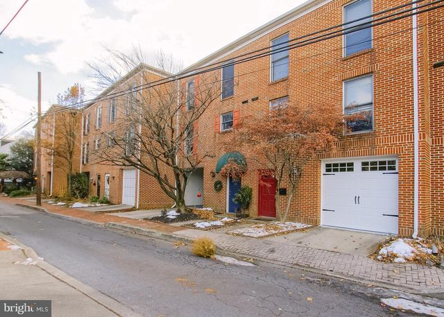 606 SHOWERS ST, Harrisburg, PA 17104