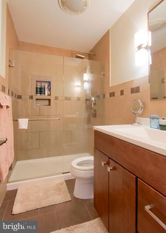 606 SHOWERS ST, Harrisburg, PA 17104