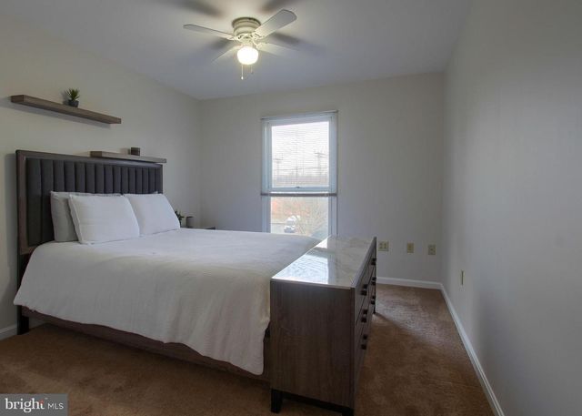 606 SHOWERS ST, Harrisburg, PA 17104