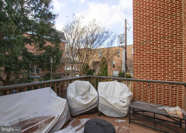 606 SHOWERS ST, Harrisburg, PA 17104