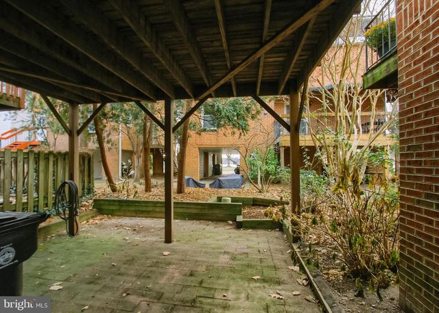 606 SHOWERS ST, Harrisburg, PA 17104