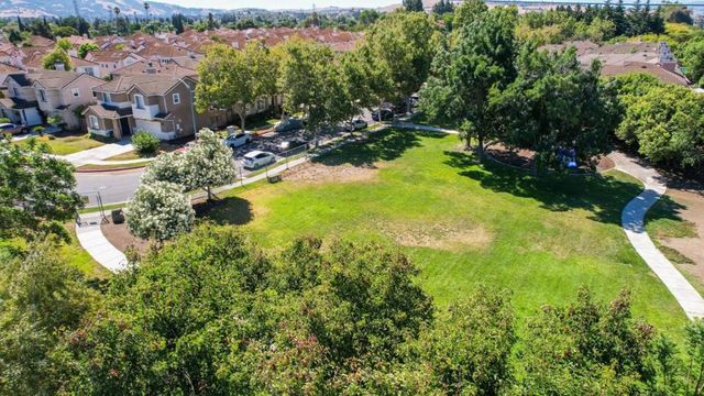 2216 Pettigrew Drive, San Jose, CA 95148