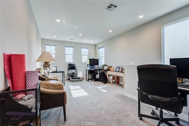 4240 S Crisanta Privado, Ontario, CA 91761