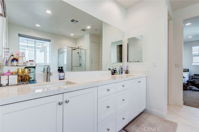 4240 S Crisanta Privado, Ontario, CA 91761