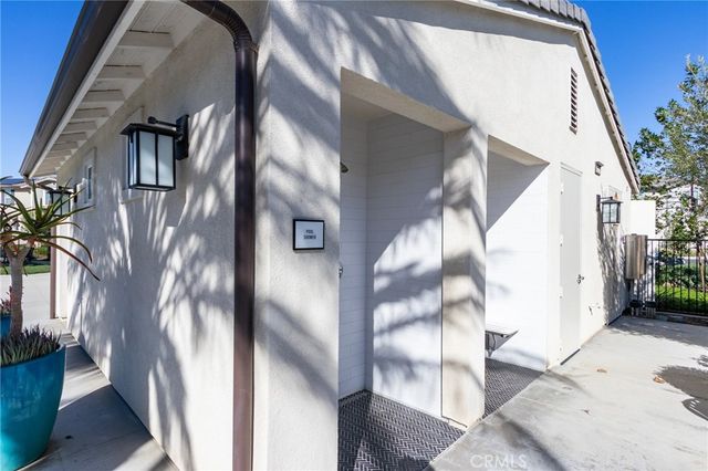 4240 S Crisanta Privado, Ontario, CA 91761