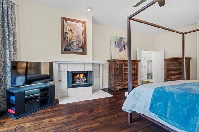 2400 Crest Park Drive, Arlington, TX 76006