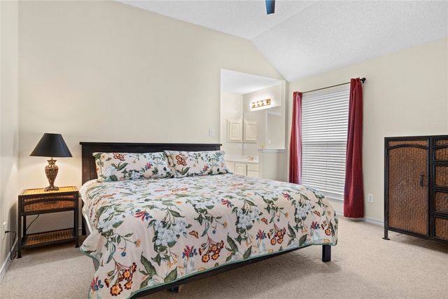 2400 Crest Park Drive, Arlington, TX 76006