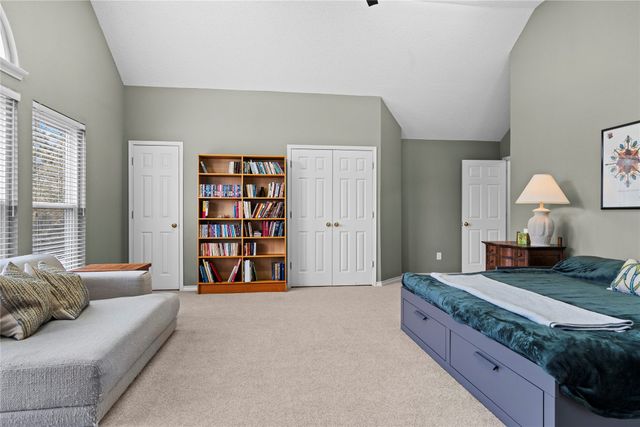 2400 Crest Park Drive, Arlington, TX 76006