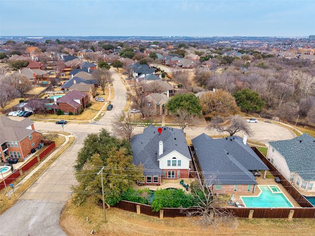 2400 Crest Park Drive, Arlington, TX 76006