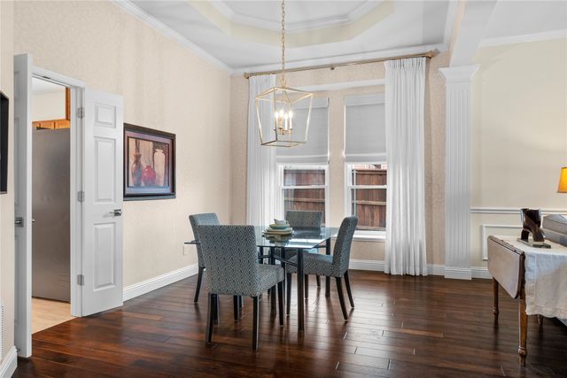 2400 Crest Park Drive, Arlington, TX 76006