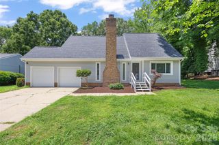 9526 Fairway Ridge Road, Charlotte, NC 28277