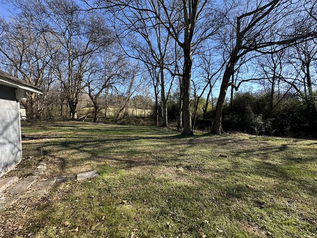 18 Brown Teal Rd, Petersburg, TN 37144