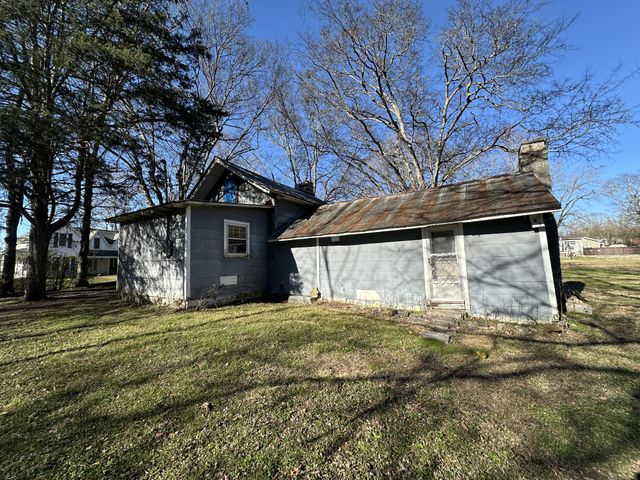 18 Brown Teal Rd, Petersburg, TN 37144