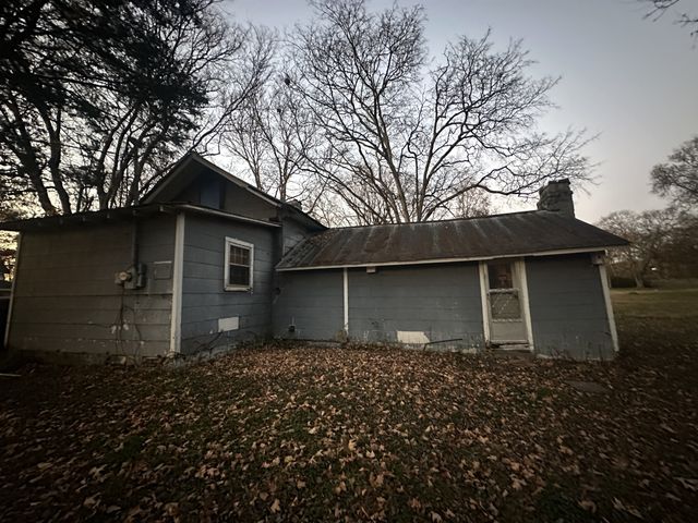 18 Brown Teal Rd, Petersburg, TN 37144