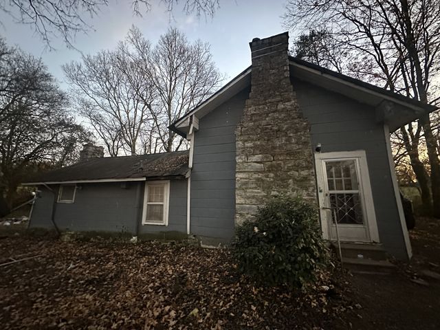 18 Brown Teal Rd, Petersburg, TN 37144