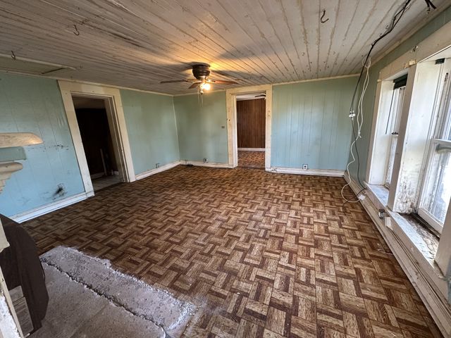 18 Brown Teal Rd, Petersburg, TN 37144