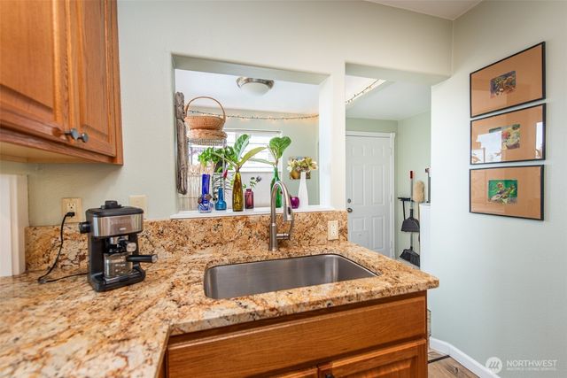 616 E Lopez Avenue, Port Angeles, WA 98362