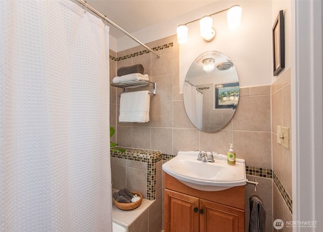 616 E Lopez Avenue, Port Angeles, WA 98362