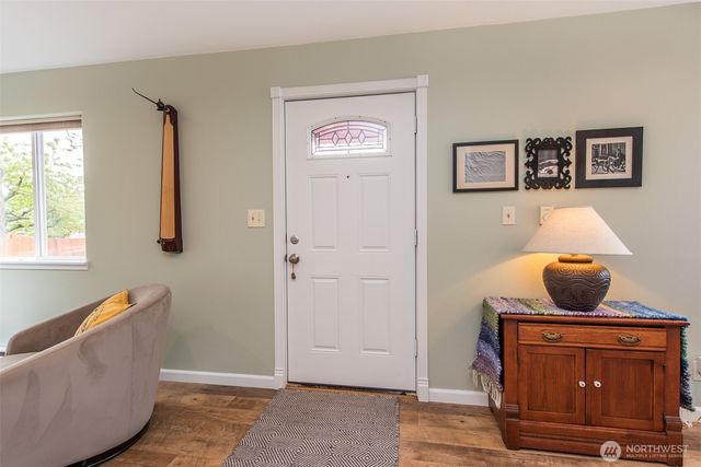 616 E Lopez Avenue, Port Angeles, WA 98362