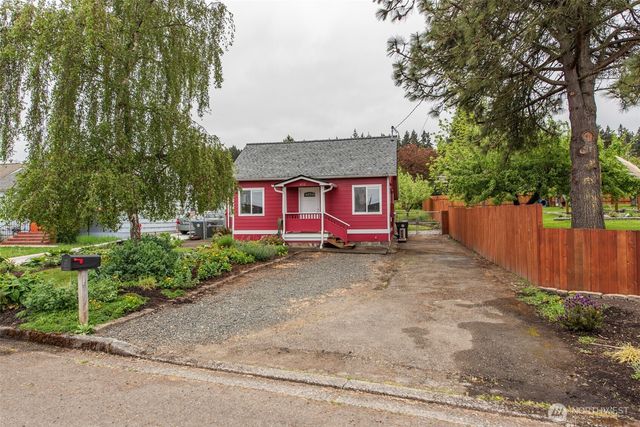 616 E Lopez Avenue, Port Angeles, WA 98362