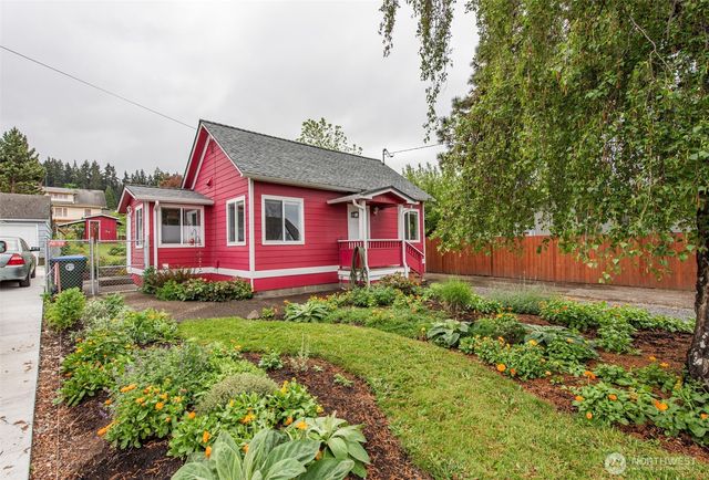 616 E Lopez Avenue, Port Angeles, WA 98362